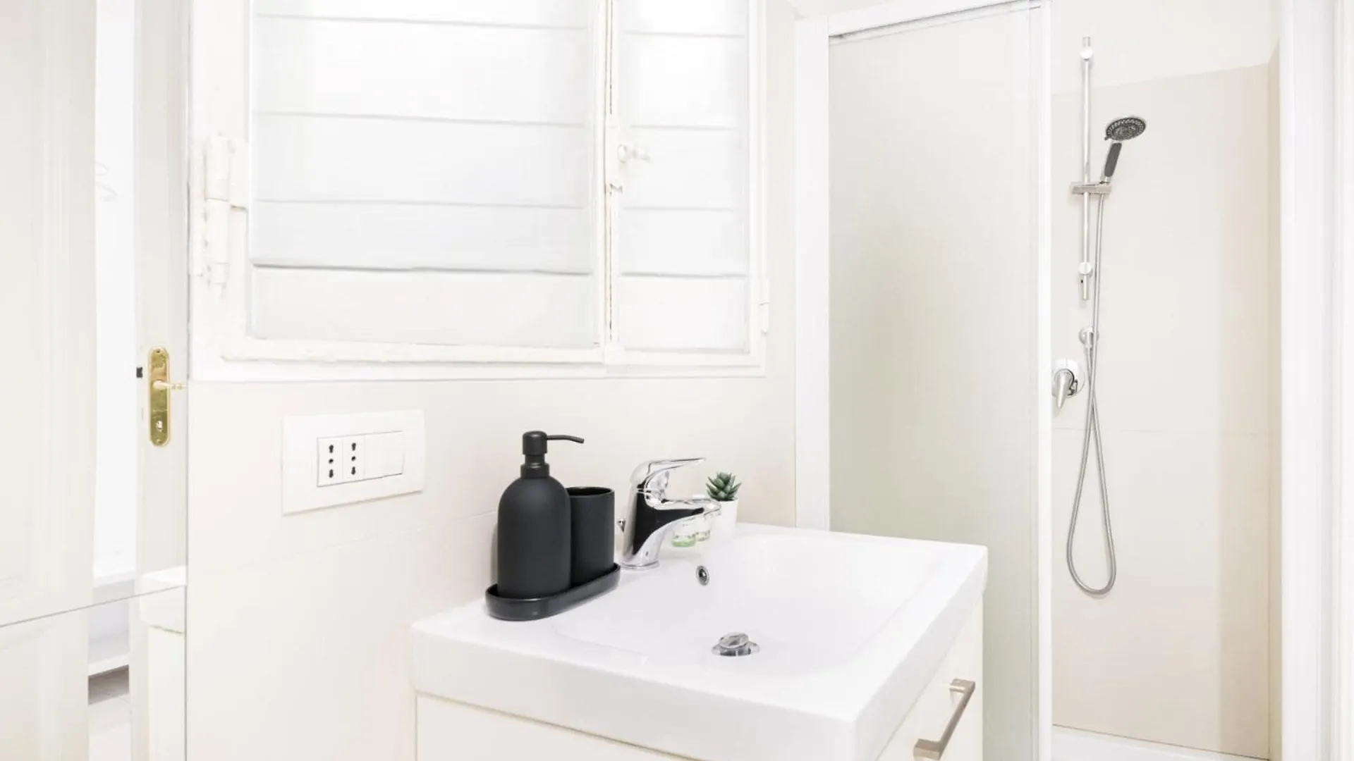 Easylife - Comfort E Stile Vicino A Buenos Aires Milan Apartment